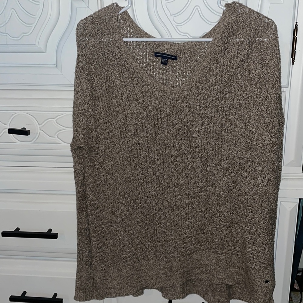 Women’s sweater from AE size med